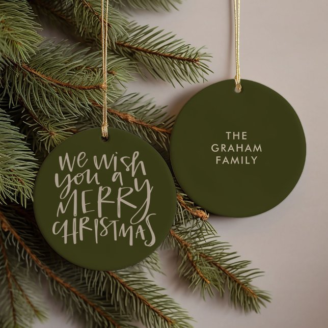 "Önskar dig en God jul" Evergreen Julgransprydnad Keramik (Hand-lettered We Wish You a Merry Christmas carol family name green ornament)