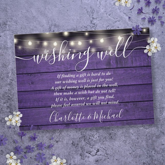 Önskebrunn Lila Trädgårdsbelysning Bröllop Tilläggskort (Wishing Well Purple Wood String Lights Wedding Enclosure Card)