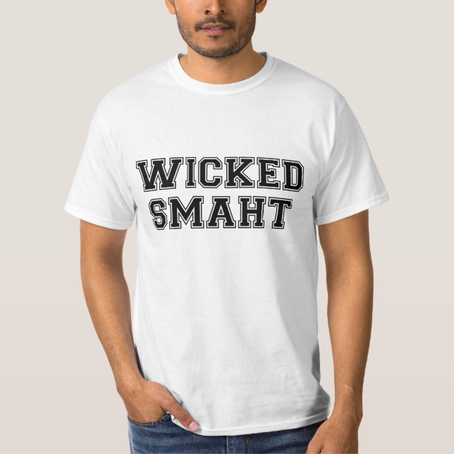 Ont ila (den Smaht) högskolan Boston T Shirt (Framsida)