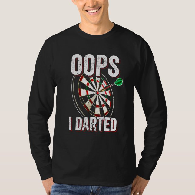 Oops jag Darts Klubb Dart Player Team T Shirt (Framsida)