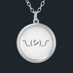 Oops Shrug Emoticon ¯\_(シ)_/ natjapanska Kaomoji Silverpläterat Halsband<br><div class="desc">Lustigt Geek Humor Kaomoji Turning Head Innocent Oops Shrugger Japanska emoticons ASCII Text Art Ansikte Mark. Globe Trotters specialiserar sig på idiosynkratiskt bildmaterial från hela världen. Här hittar du unika hälsningskort,  vykort,  Poster,  Mousepads med mera.</div>