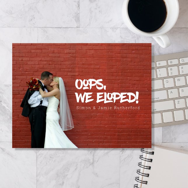 Oops vi Elope Photo Bröllop annons Meddelande Vykort (Skapare uppladdad)
