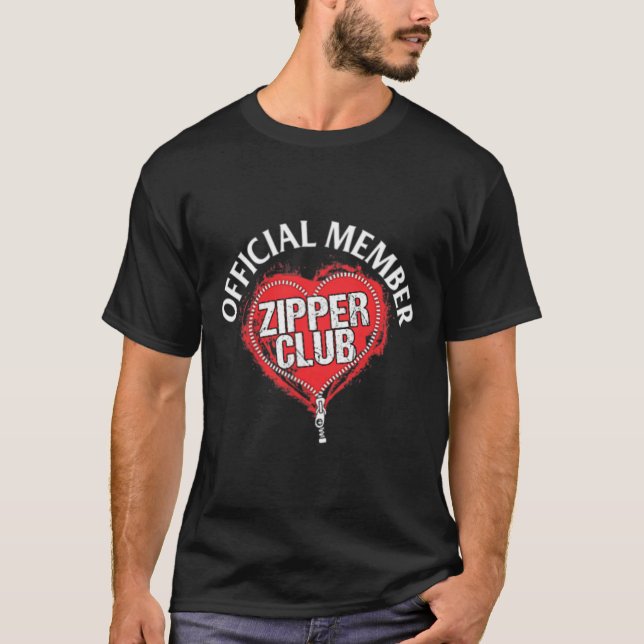 Open Heart Surgery Officiell Zipper Klubb Member G T Shirt (Framsida)