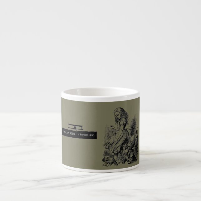 Operation Alice in Wonderland Alice im Wunderland Espressomugg (Framsidan)