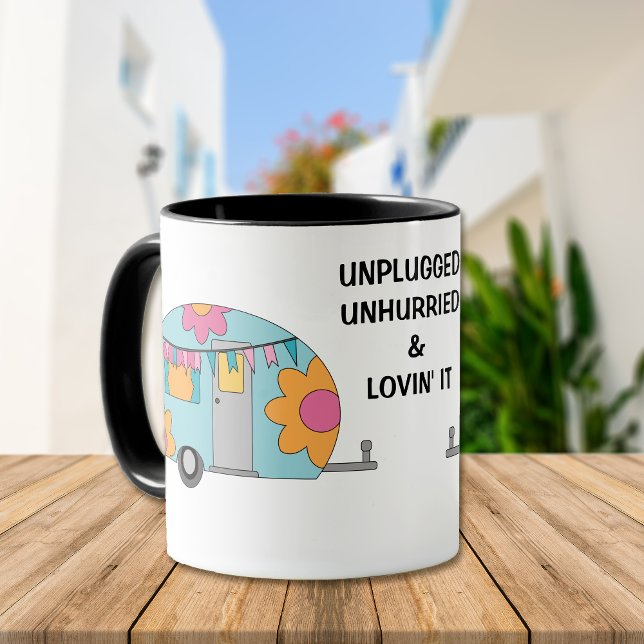 Opluggat, ohastat, "Retro Camper" Mugg (Skapare uppladdad)