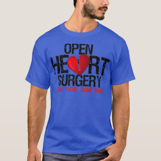 Öppen hjärtkirurgi har utförts där patienten t shirt
