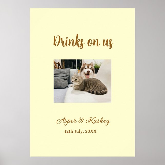 Öppna baren drinkar bjuds bröllopspar husdjursfoto poster (Framsidan)