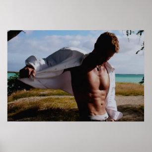 Öppna delvist skjortan på strandbakgrund poster