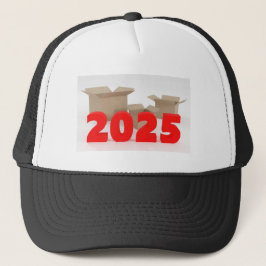 Öppna lådor med tryckt 2025 års bild utskriven keps