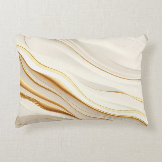 "Opulent Gold and Cream Marble Swirls" Prydnadskudde (Framsidan)