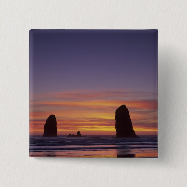 OR, Oregon-kusten, Cannon Beach, havsstaplar vid Knapp (Framsida)