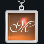 Orange Agate Gem Monogram Silverpläterat Halsband<br><div class="desc">Elegant och unik design med gemstone. Mycket exakt modellering och rendering i 3D Studio Max av Bulgan Lumini .Part från serien Hyper Talismans.</div>