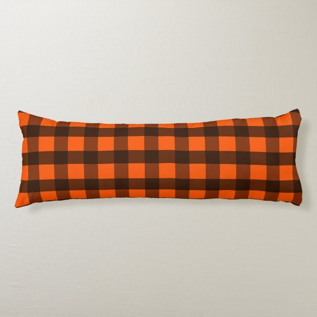 Orange and Black Checker Kroppskudde (Framsidan)