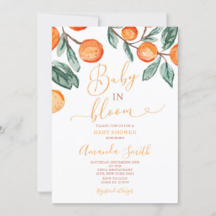 Orange Baby i blommande sommarbabyskor Inbjudningar