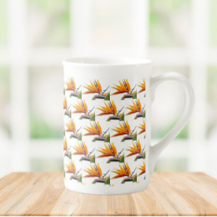 Orange Bird of Paradise Plant Mönster on White Benporslin Mugg