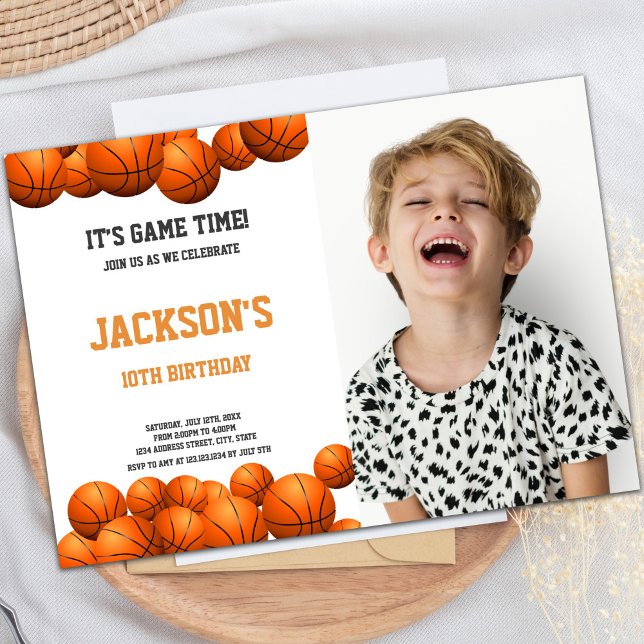 Orange Bollar Basketball-inbjudningar med foto Inbjudningar (Orange balls Basketball Invitations with photo)
