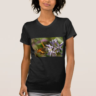 Orange Butterfly på Vild Hyacinth Apparatur & Gift Tee
