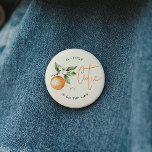 Orange Citrus Little Cutie Baby Shower Button Knapp<br><div class="desc">Introducing our orange citrus little cutie baby shower button, perfect for a fun, gender-neutral celebration! This zesty design features a delightful citrus orange clementine fruit theme, brought to life with a simple boho-inspired watercolor style. It is ideal for welcoming a little boy or girl in a joyful and vibrant way....</div>