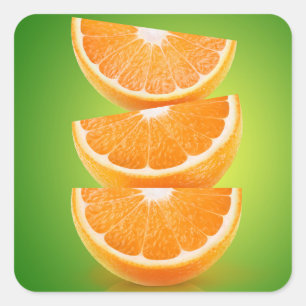 Orange delarare på grönt fyrkantigt klistermärke