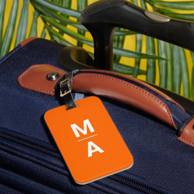 orange - feta monogram bagagebricka (Framsida Insitu 1)