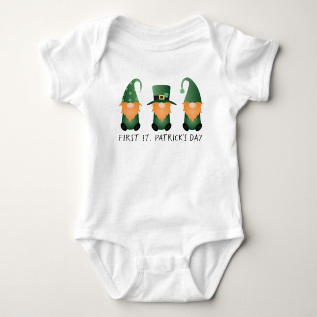 Orange för första St patricks day Gnomes Grönt T Shirt (Framsida)