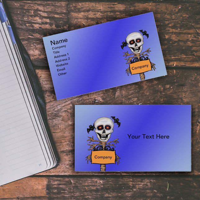 Orange för leende av Skull Träd Gren Limbs Visitkort (Creepy Skull red eyes tree branch arms Orange sign Bats on vibrant blue business cards.)