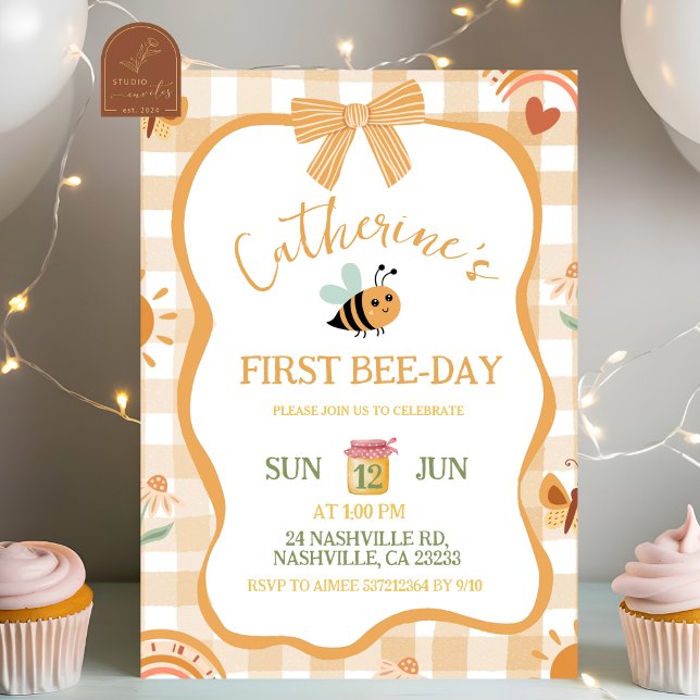 Orange Gingham Plaid Bee Birthday Invitation Inbjudningar (Skapare uppladdad)