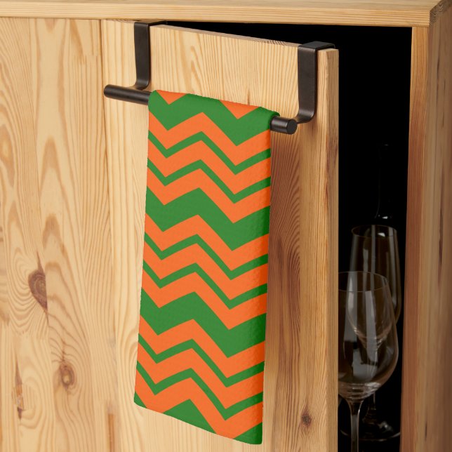 Orange Grön Chevron Sicksack Design  Kökshandduk (Thirds Fold)