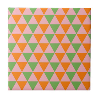Orange Grönt Geometric Triangle Mönster Kakelplatta