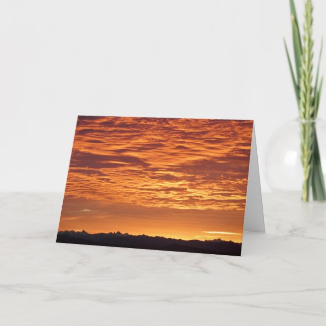 Orange Himlar över bergsområdet. Kort (Framsida)