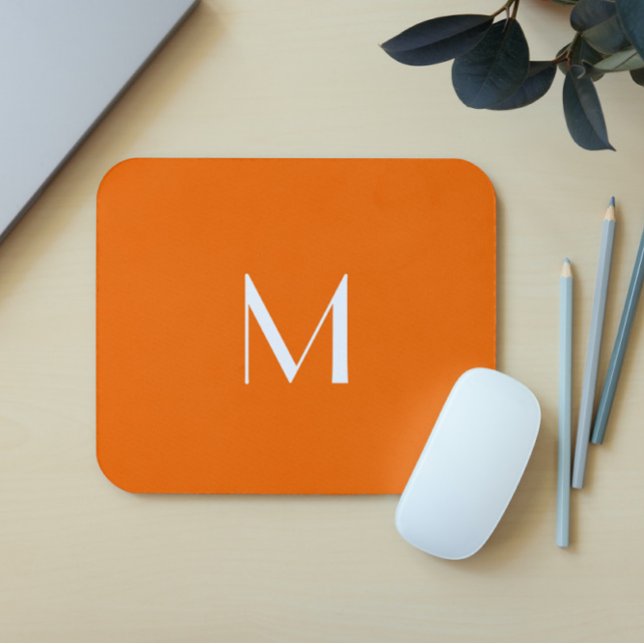 orange i fast färg - lägg till monogram musmatta (Skapare uppladdad)