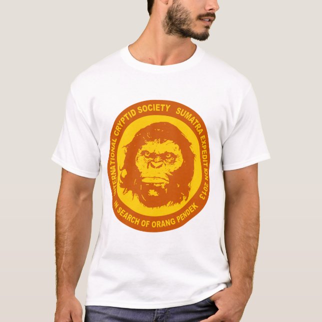 Orange I SÖKANDE AV ORANG PENDEK - Sumatra Bigfoot T-shirt (Framsida)