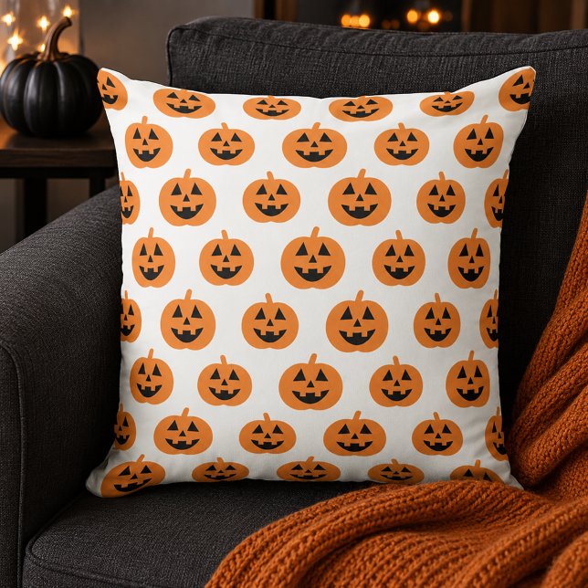 Orange Jack O Lantern Pumpamuster Halloween Kudde (Skapare uppladdad)