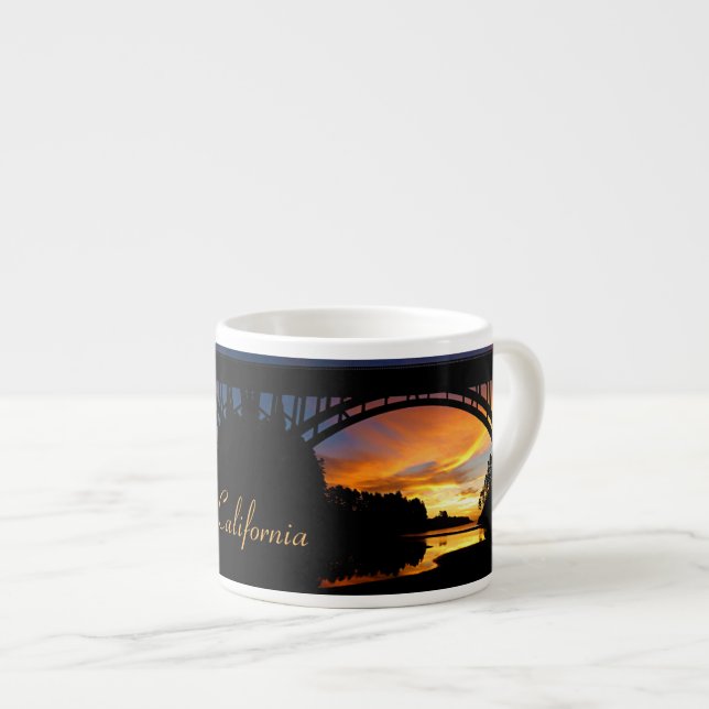 Orange Kaliforniens kustdamm under bron Espressomugg (Framsida höger)