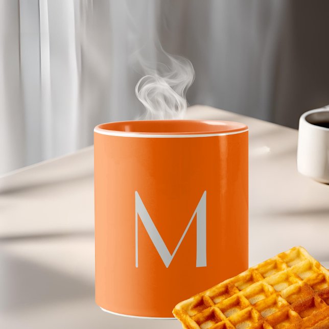 orange - lägg till monogram Två-Tonad mugg (Skapare uppladdad)