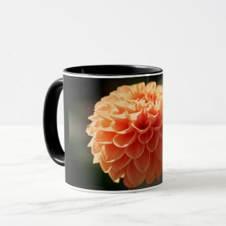 Orange Light Dahlia – Fin konstblommfotografering Mugg