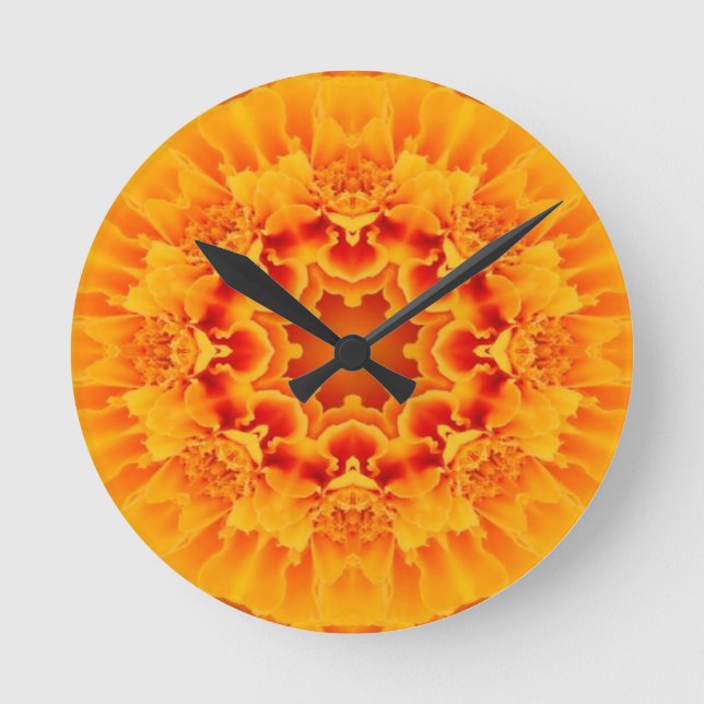 Orange Marigold Mandala  Rund Klocka (Framsida)