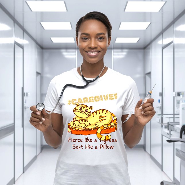 Orange Mini Tigress på Pillow Tecknad Carger T Shirt (Skapare uppladdad)