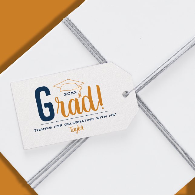 Orange och blå examensmössa partfavor presentetikett (3.5" x 2" personalized graduation favor gift tags with navy blue and light orange grad cap )