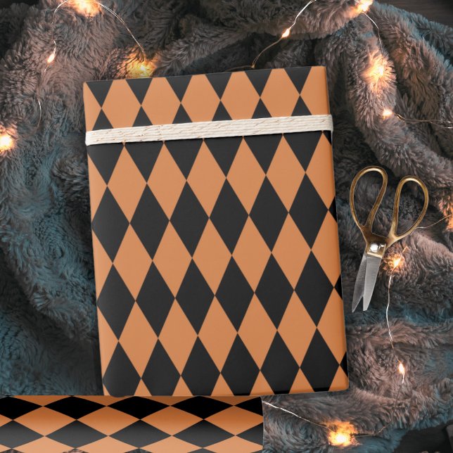 Orange och Black Diamond Harlequin Mönster Presentpapper (Orange and Black Diamond Harlequin Pattern Wrapping Paper)
