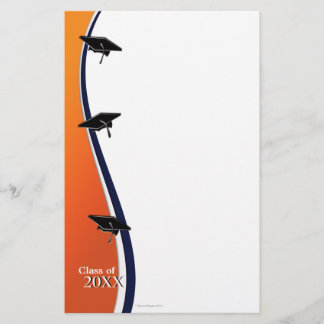 Orange- och blåttstudenten noterar papper