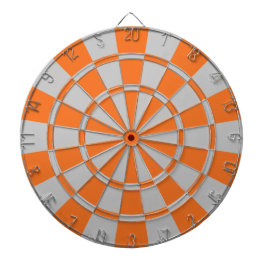Orange och grått piltavla
