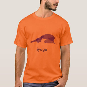 Orange och lila yogadräkt. t shirt