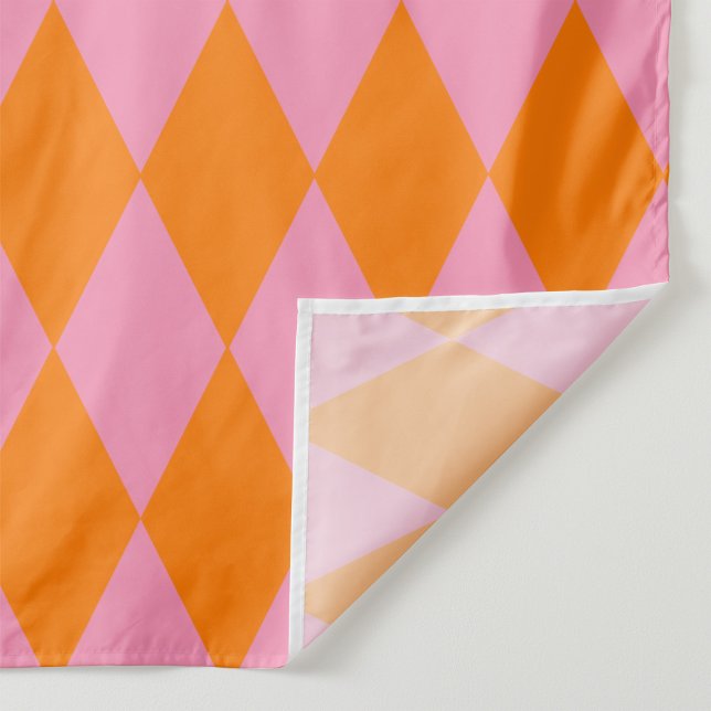 Orange och rosa Harlekinrutig design  Tyg (Skapare uppladdad)