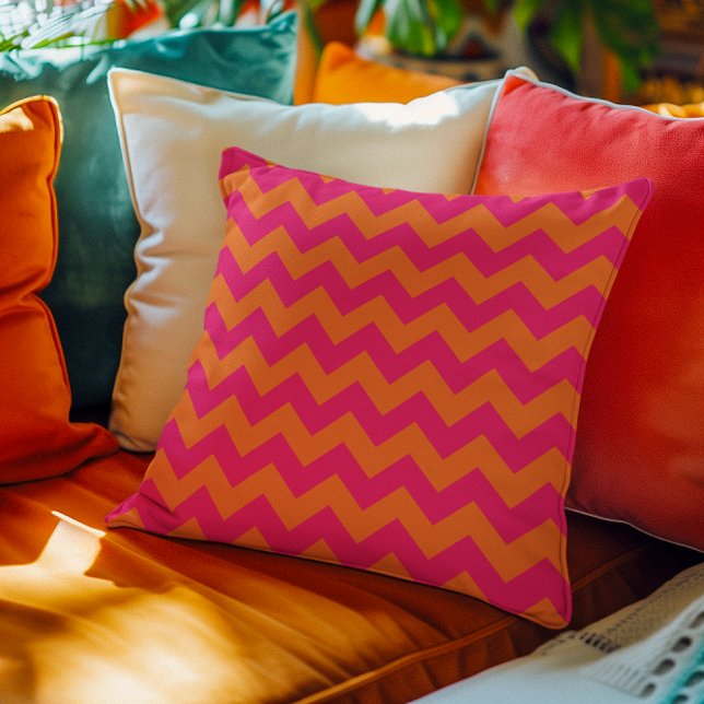 Orange och rosa sicksack kudde (Orange and Pink Zigzag Throw Pillow)