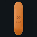 Orange och skarig pumpkin Ansikte Mini Skateboard Bräda 18,5 Cm<br><div class="desc">Denna minsta skateboard orange är designad för Halloween och Halloween älskare. Det finns en sömlöst blandad,  läskande pumpa ansikte på orangens bakgrund som åtföljs av anpassadet "BE SKRÄMT".</div>