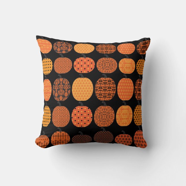 Orange- och svartvitt kudde (Framsida)