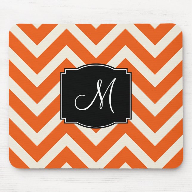 Orange och vit Chevron Rand med Monogram Musmatta (Framsidan)
