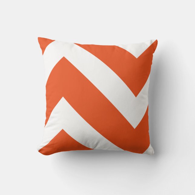 Orange och Vit modern Chevron Geometric Kudde (Framsida)