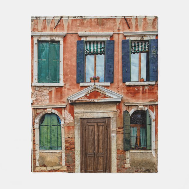 ORANGE PAINTED BYGGNAD FACADE FLEECEFILT (Framsidan)